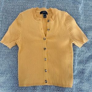 Ribbed short sleeve cardigan sz L